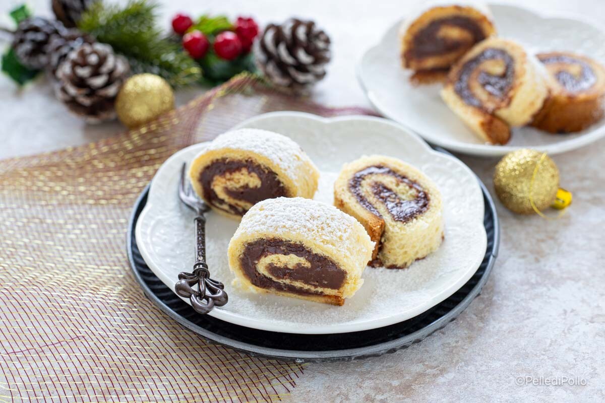 Rollos de pandoro con crema de avellanas