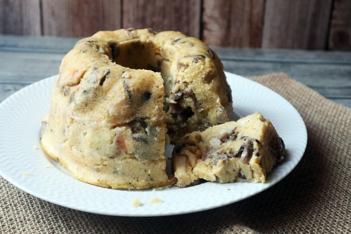 Rosca de polenta rellena