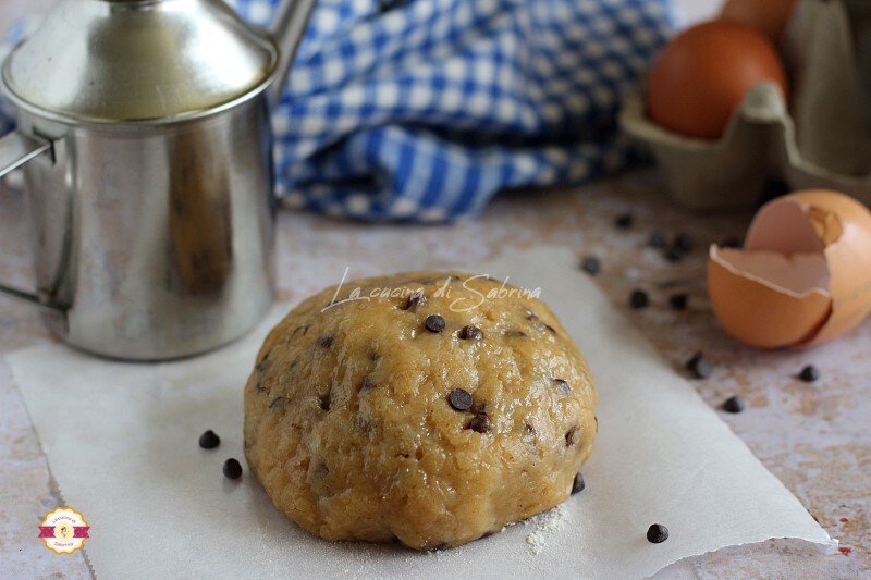 Pasta sable al aceite con gotas de chocolate