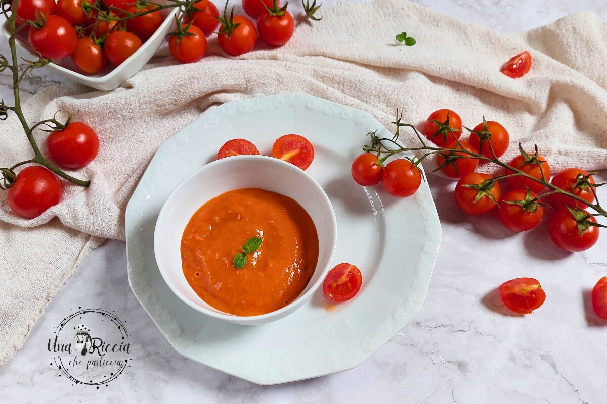 Salsa de tomatitos en freidora de aire