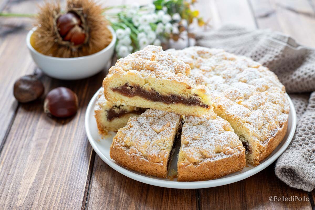 Tarta desmenuzada con crema de castañas