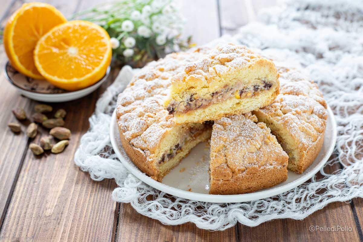 Sbriciolada con ricotta, pistachos, chocolate y naranja