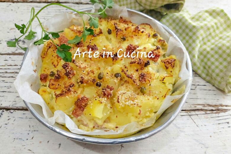SBRICIOLADA de PATATAS con BACON y guisantes