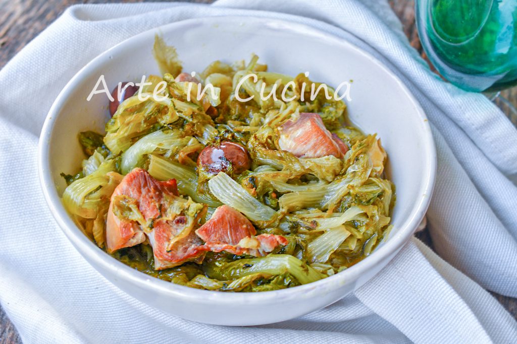 Sopa de escarola y pollo receta light rápida