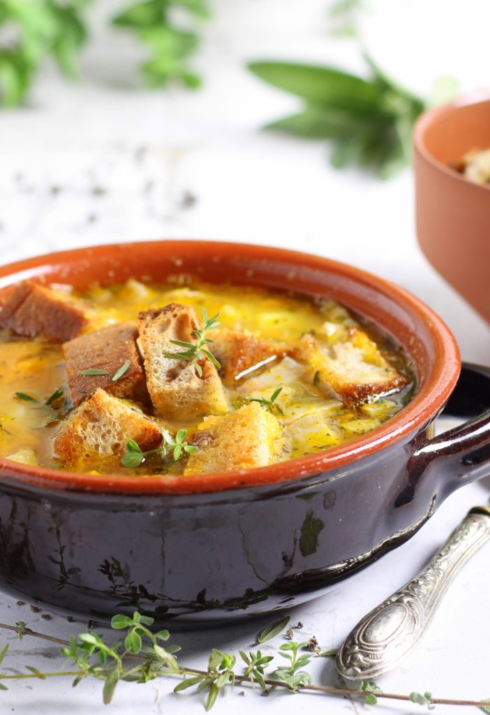 Sopa de garbanzos y calabaza en olla a presión