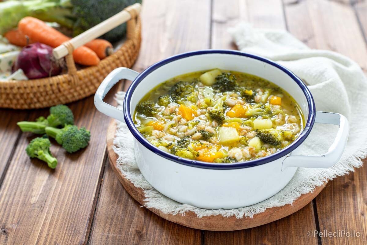 Sopa de espelta con brócoli