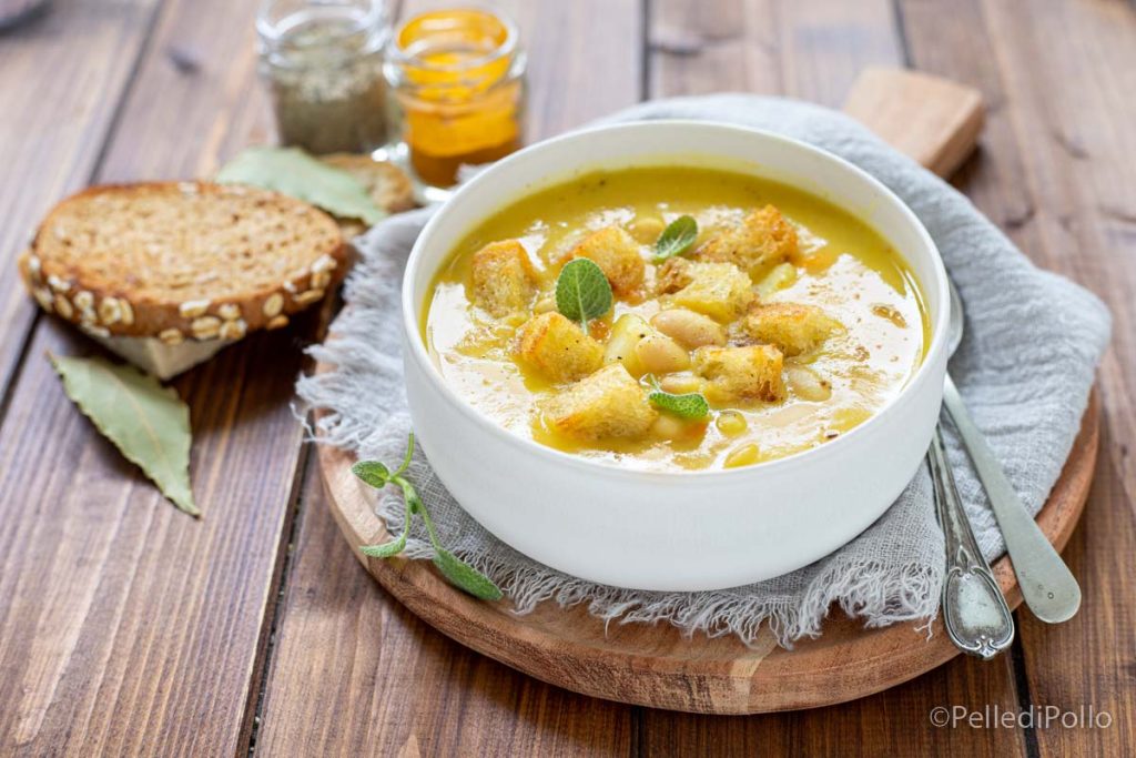 sopa de patatas y alubias blancas