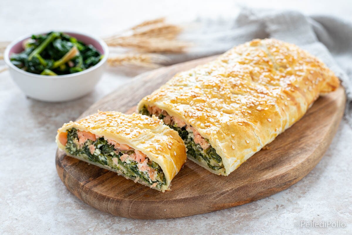Strudel de hojaldre con salmón y espinacas