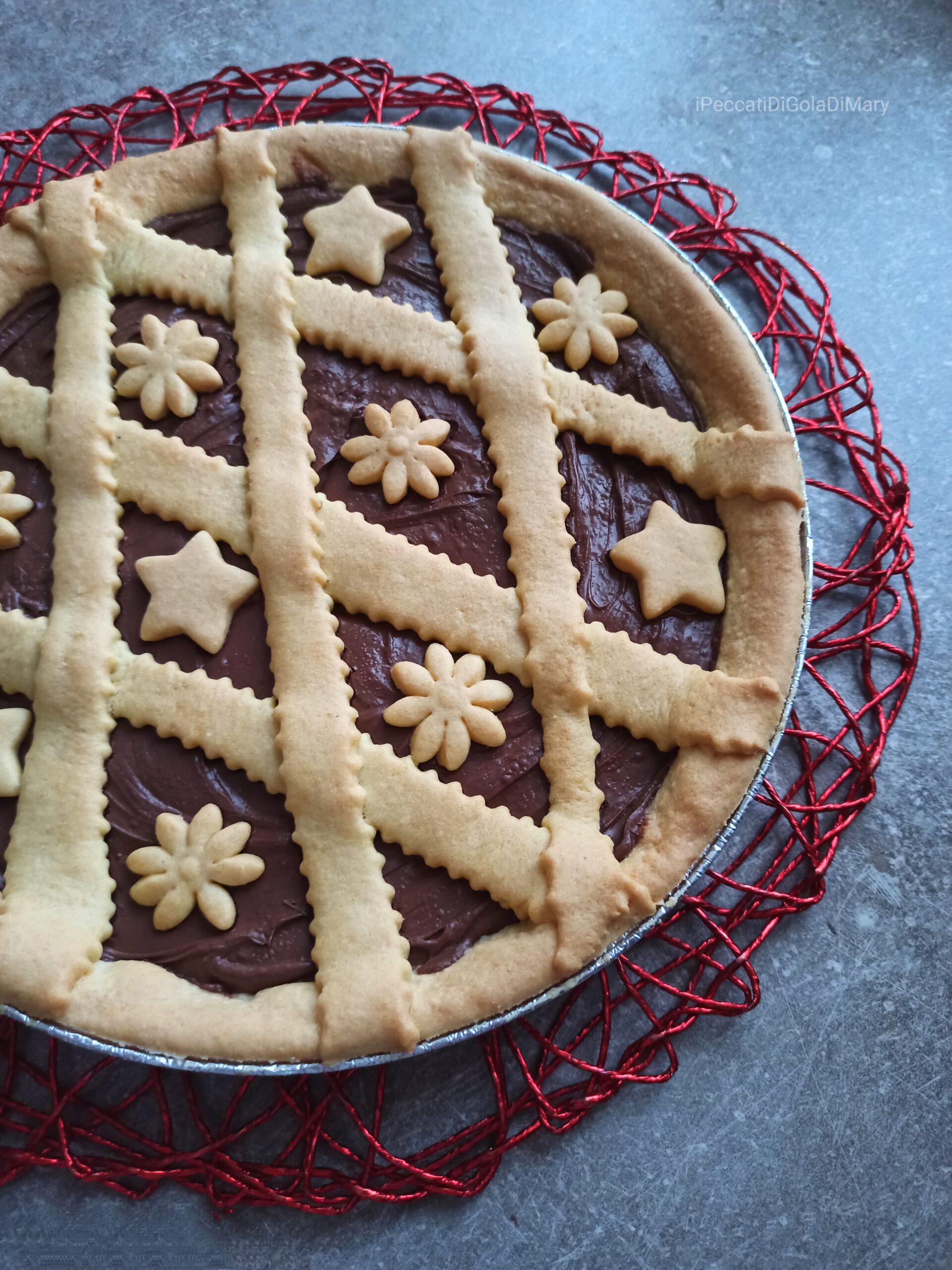 Tarta con crema para untar de avellanas