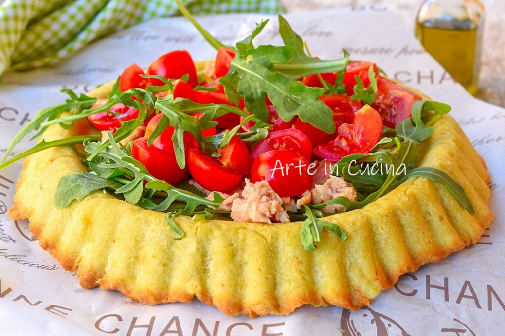 Tarta atún y tomates en aceite