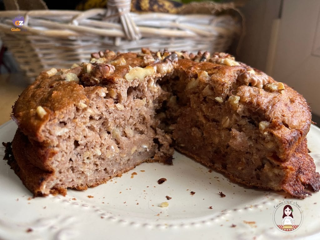 Tarta con harina de avena y yogur