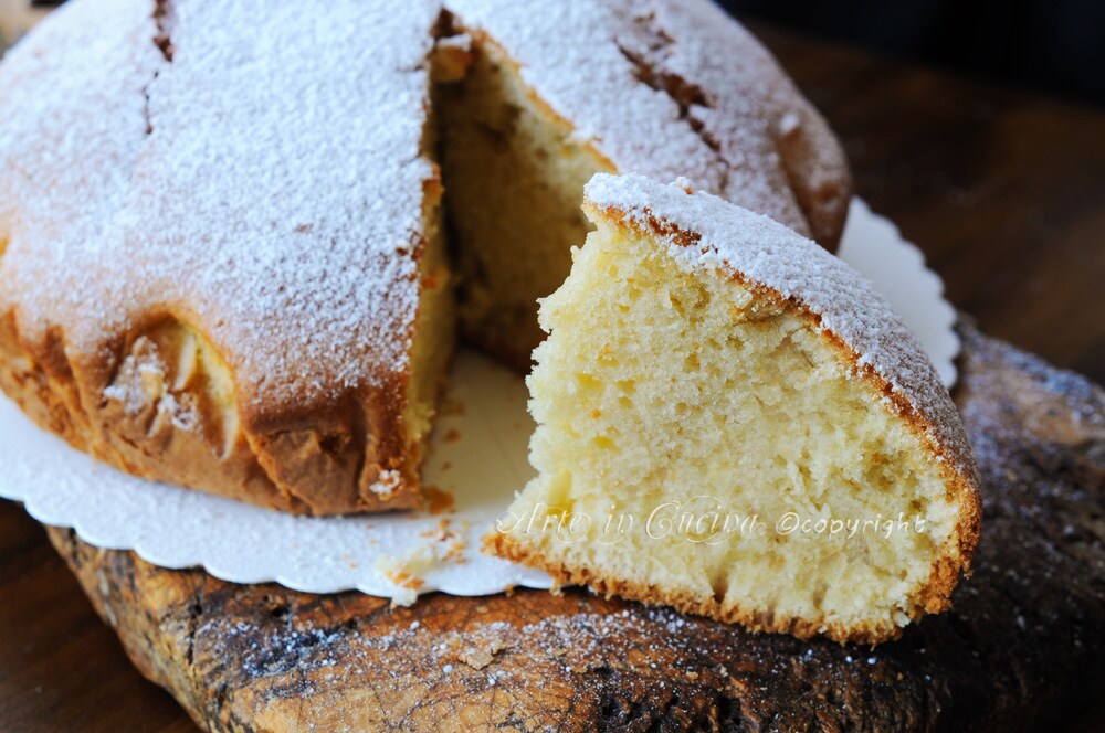 Tarta ligerísima esponjosa rápida de vainilla