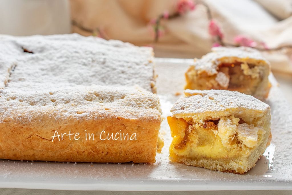 Tarta de manzana y canela blanda