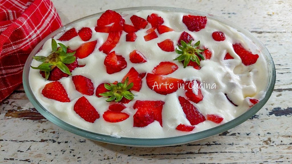 TARTA PARAÍSO de FRESAS con diplomática