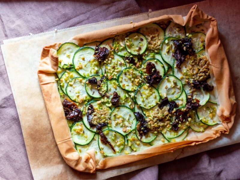 Tarta salada con calabacines y pasta filo