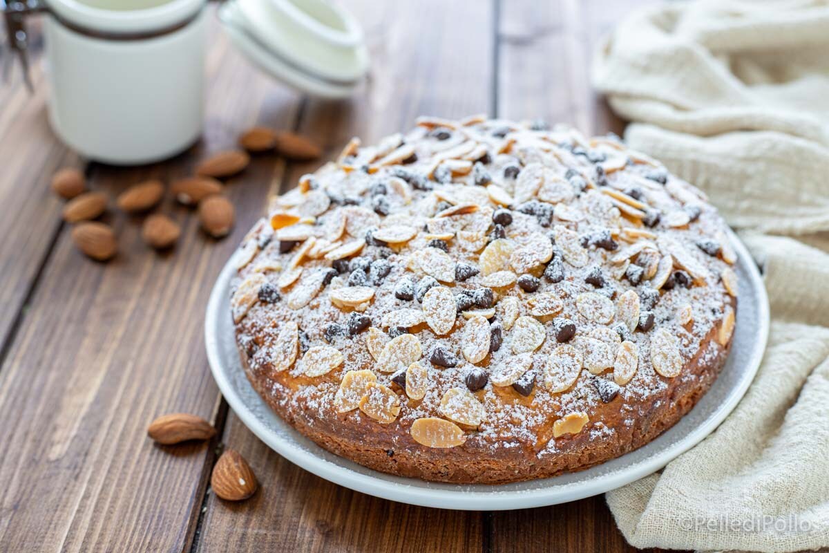 Tarta de almendras y chocolate muy sencilla