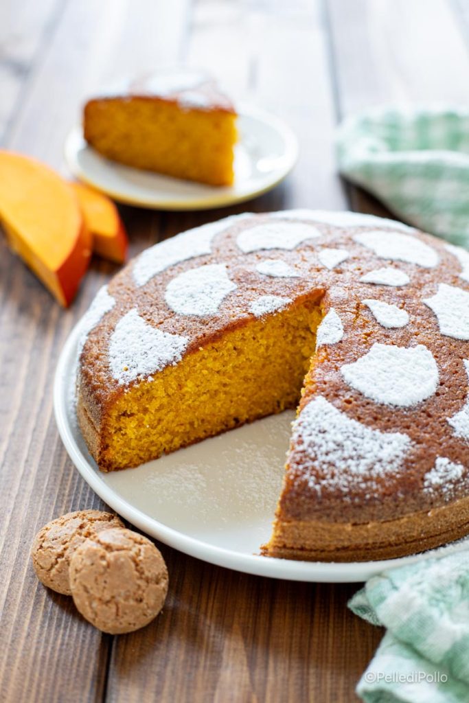 tarta suave de calabaza y amaretti