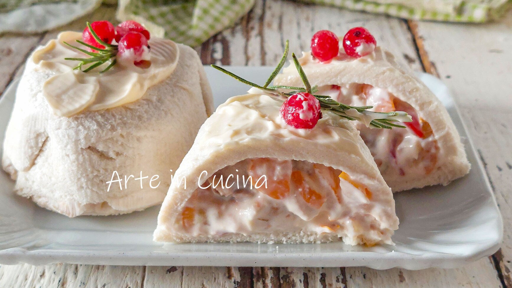 TARTALETA DE PAN de molde frías con atún y ricotta