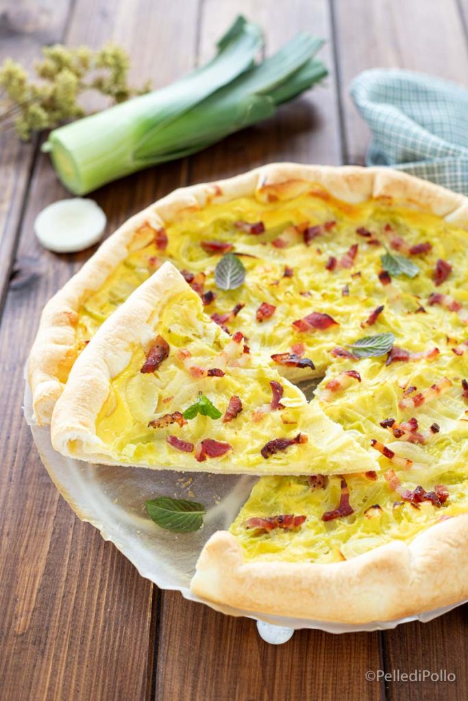 tarta rústica con puerros, speck y ricotta
