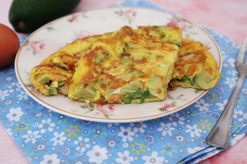 Tortilla de aguacate y gambas