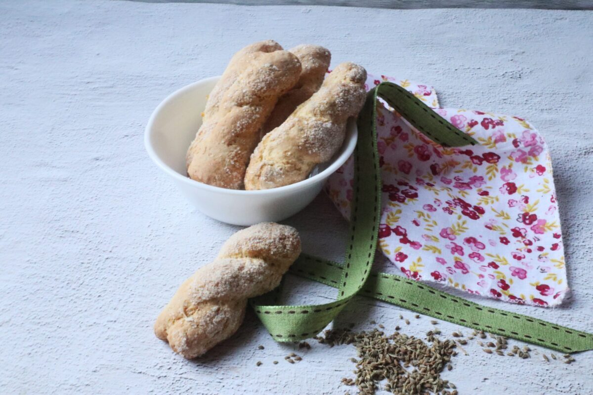 Trencitas dulces con semillas de anís