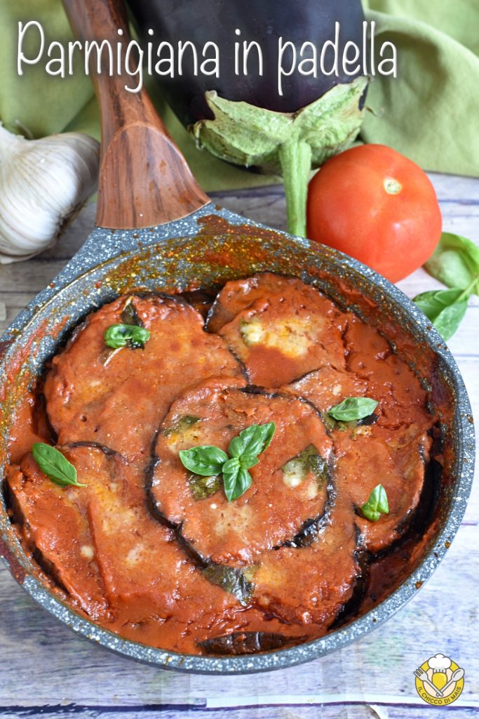 v_ parmigiana di melanzane in padella ricetta veloce estiva senza forno melanzane alla parmigiana siciliane il chicco di mais