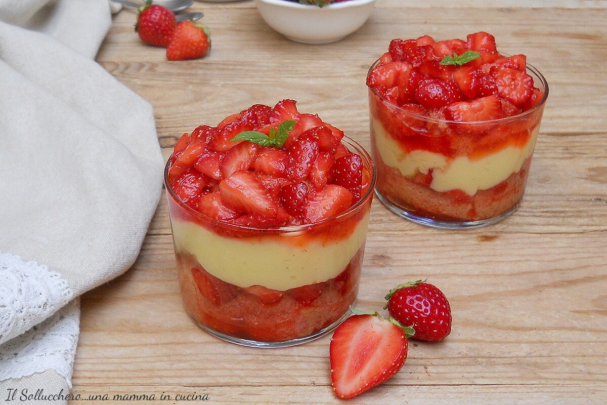 Vasitos con fresas y crema pastelera