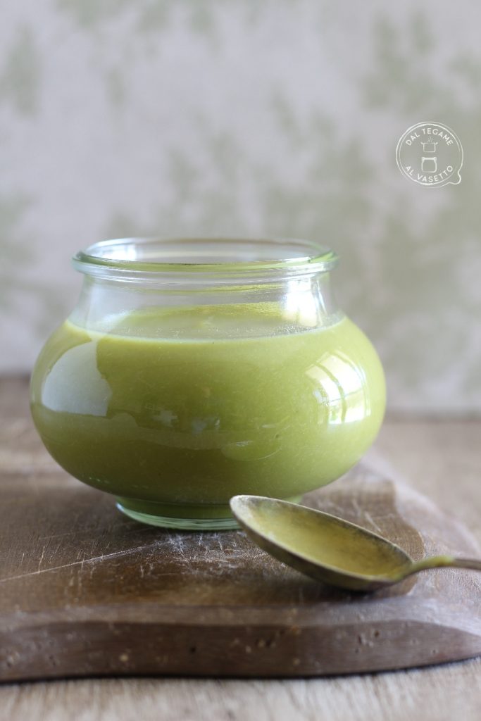 crema de espárragos en tarro