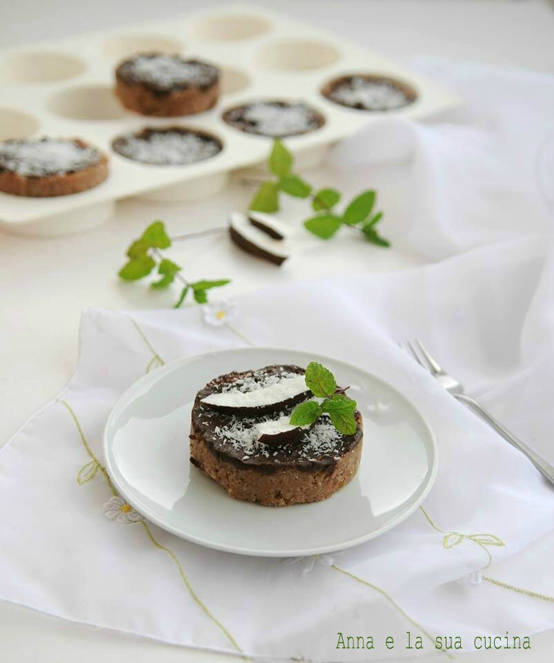 Tartaletas de coco y chocolate sin cocción