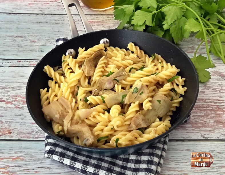 PASTA CON ALCACHOFAS