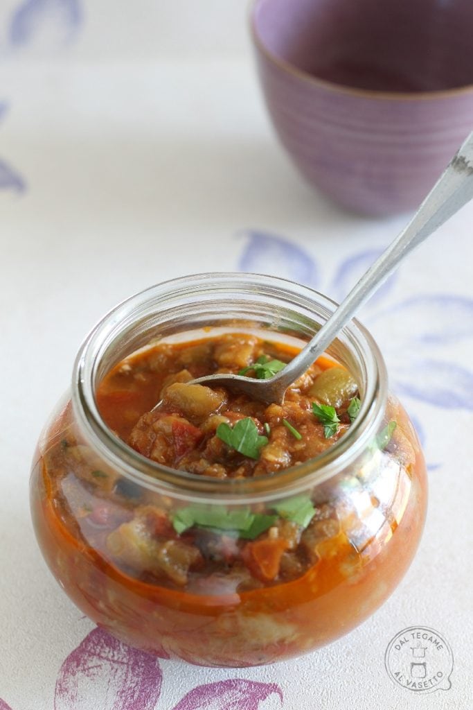 crema de berenjenas en tarro