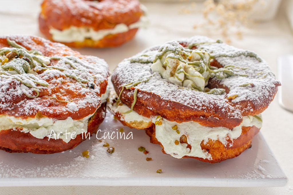 Zeppole al pistacho