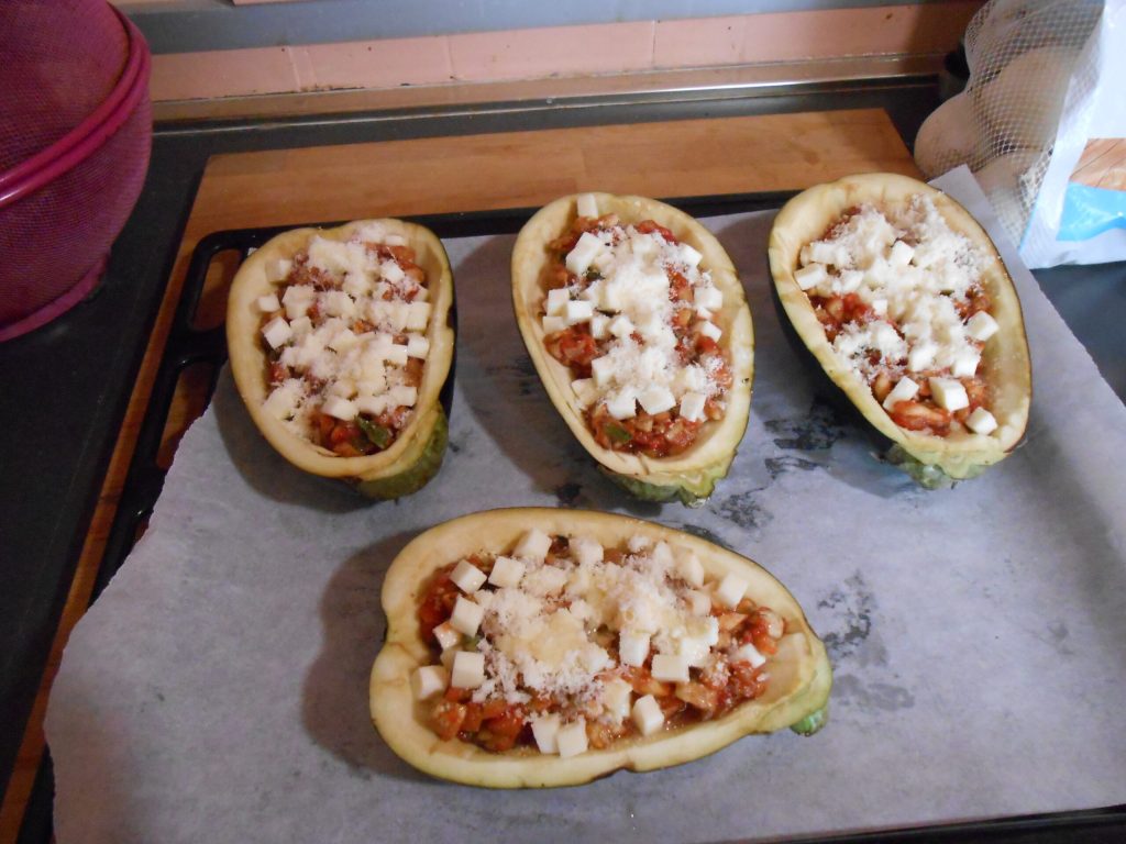 Berenjenas rellenas tomate y mozzarella