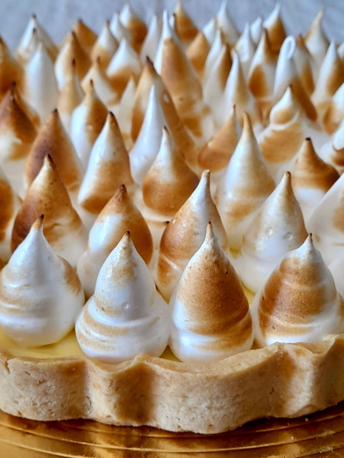 Tarta de limón con merengue: fresca, cremosa y deliciosa