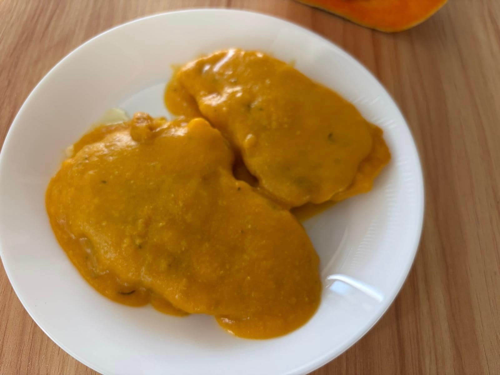 Pechuga de pollo con crema de calabaza ✅