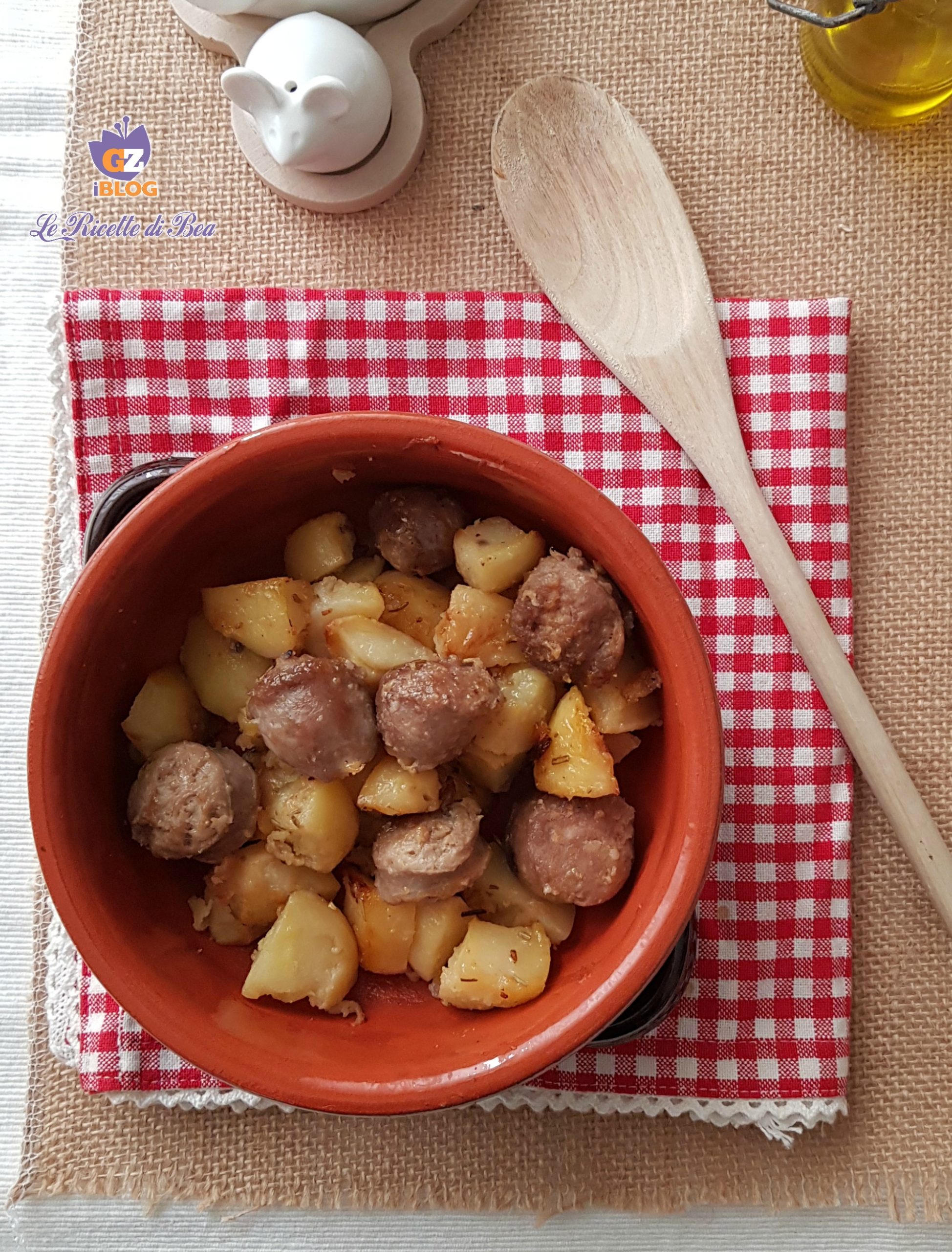 Patatas con salchicha al horno infalible