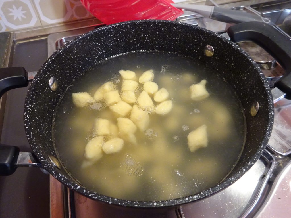 Ñoquis de polenta sobrante