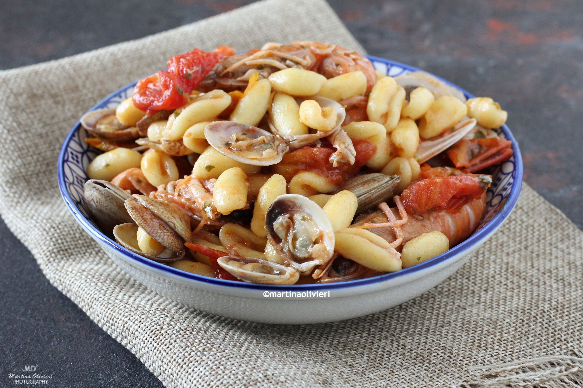 Cavatelli con almejas y langostinos