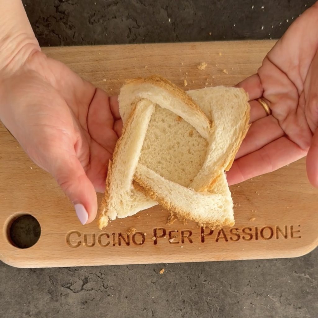 Cestitos con pan de molde a la caprese