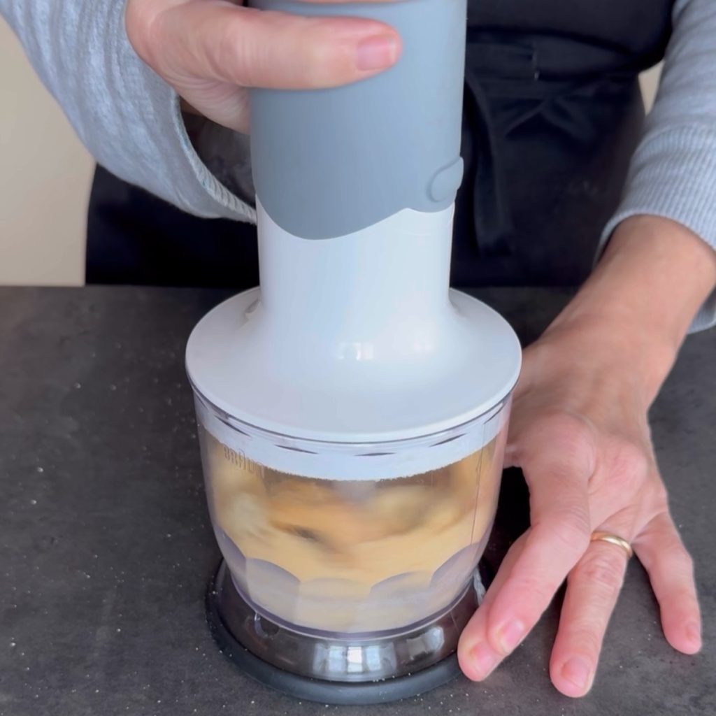 Cheesecake de aguacate y salmón