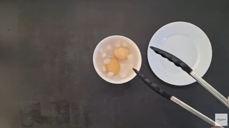 Choque térmico de los huevos duros