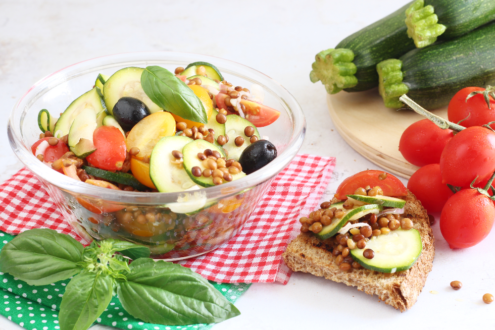 Ensalada de Lentejas de Verano con calabacines fácil y rápida