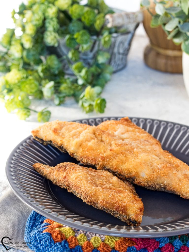 Filetes de dorada empanados al horno