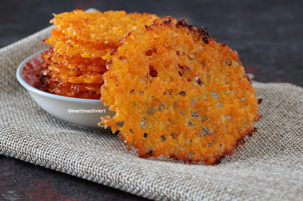 Galletas de zanahoria y parmesano