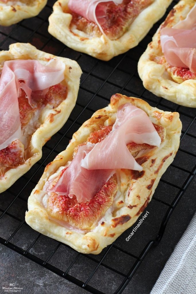 Hojaldres jamón y higos