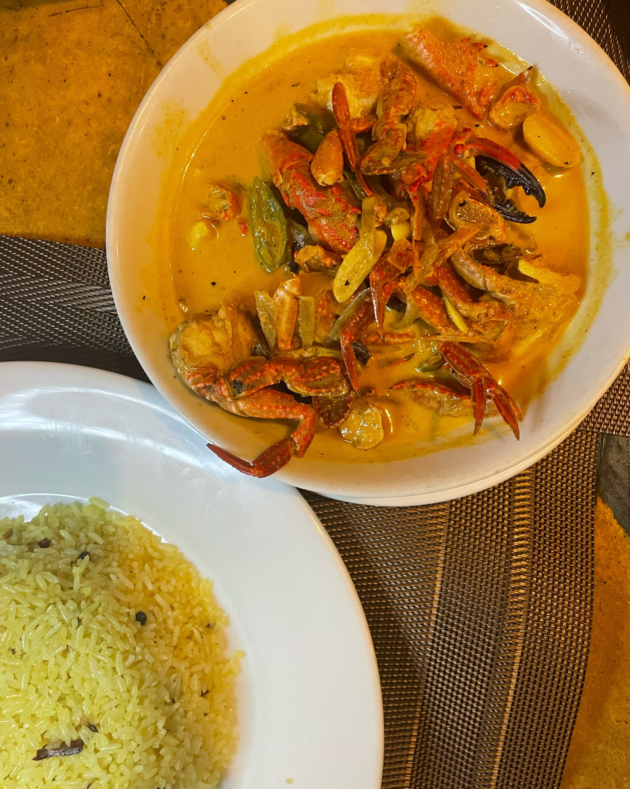 Kakuluwo Curry, curry de cangrejo de Sri Lanka