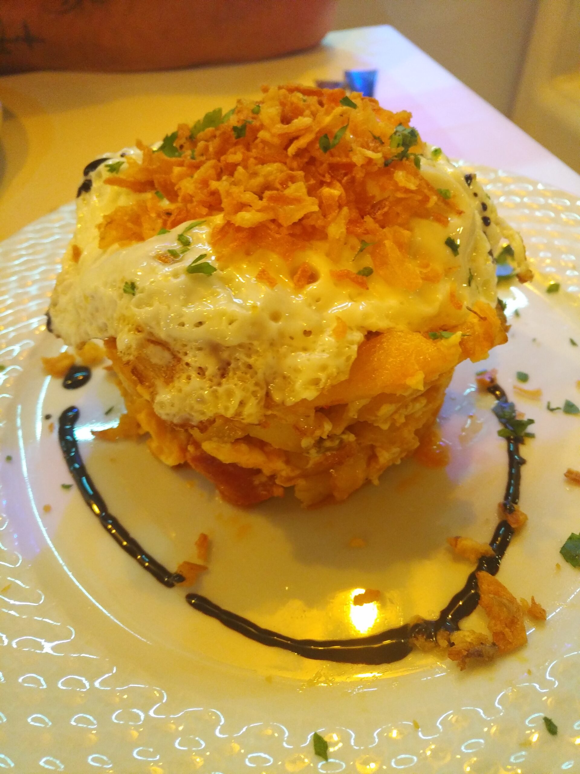 Huevos rotos con jamón Serrano