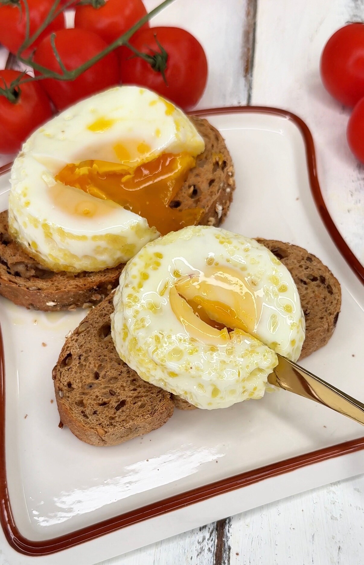 Huevos «fritos» en freidora de aire