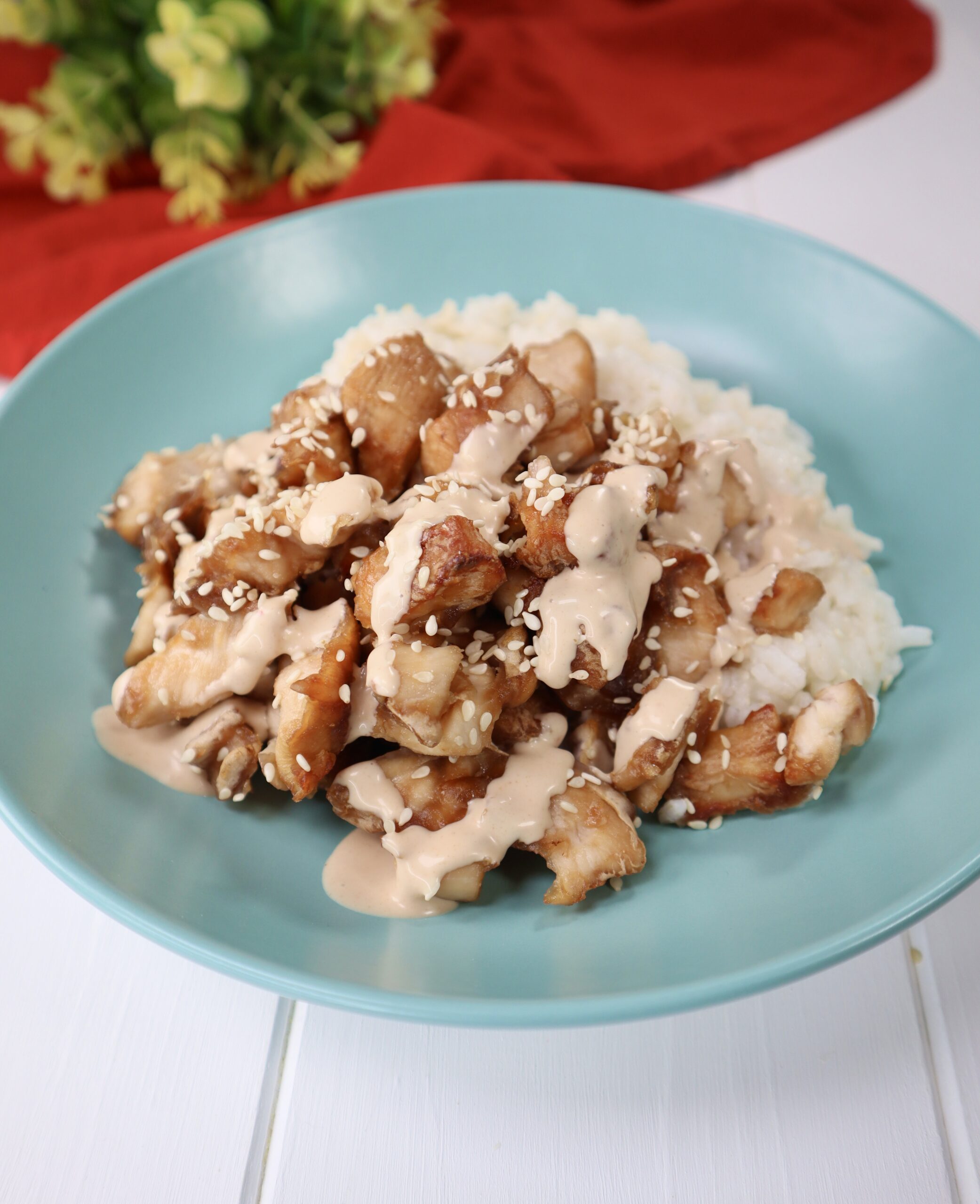 Pollo cremoso con salsa de soja en freidora de aire