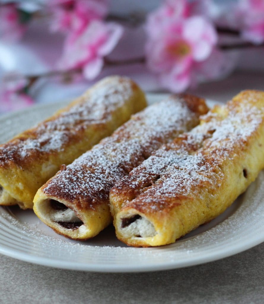 rollitos de tostada francesa con Nutella